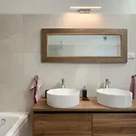Modern Casa Storija With Pool In Novigrad Bužinija